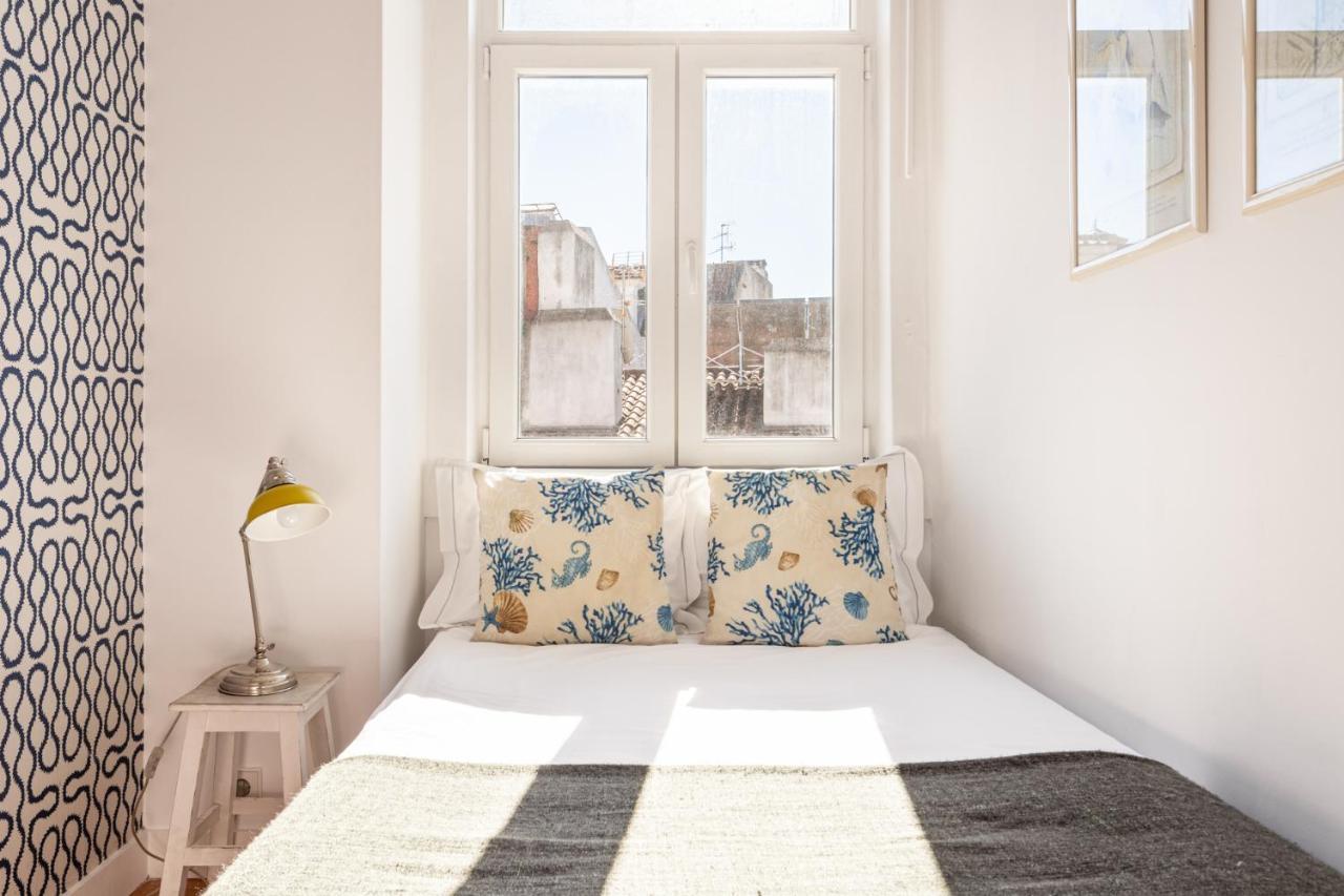 Joivy Chic 2Br Apt In Bairro Alto, 2Mins To Sao Pedro De Alcantara Viewpoint Lisbon Exterior photo