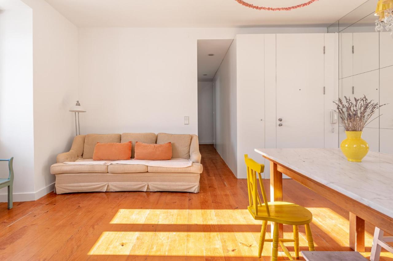 Joivy Chic 2Br Apt In Bairro Alto, 2Mins To Sao Pedro De Alcantara Viewpoint Lisbon Exterior photo