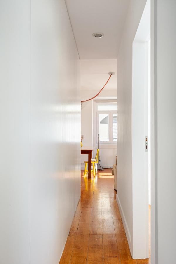Joivy Chic 2Br Apt In Bairro Alto, 2Mins To Sao Pedro De Alcantara Viewpoint Lisbon Exterior photo