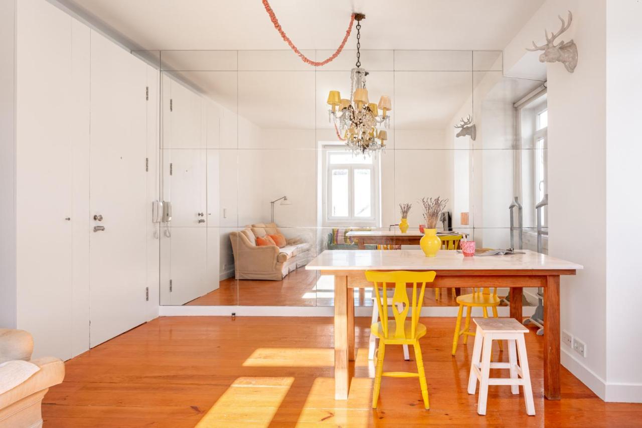 Joivy Chic 2Br Apt In Bairro Alto, 2Mins To Sao Pedro De Alcantara Viewpoint Lisbon Exterior photo